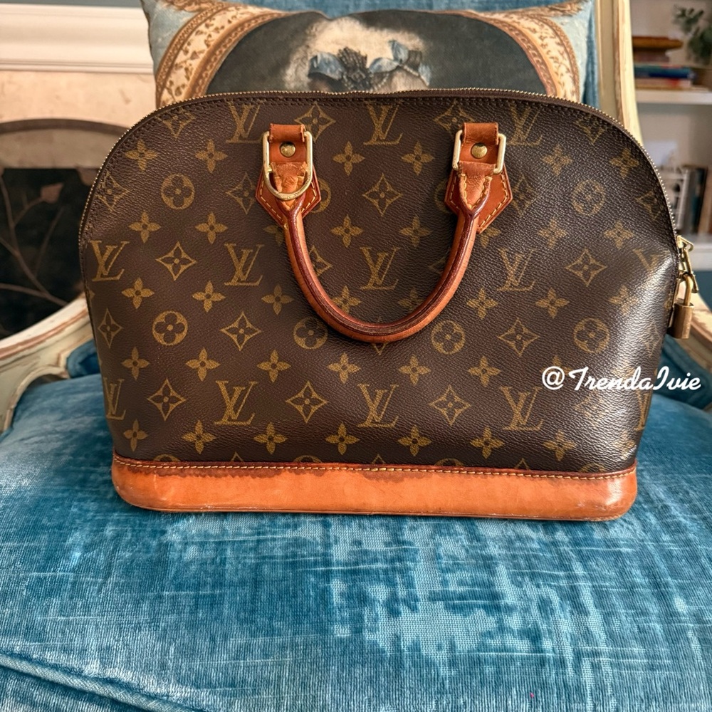 Louis Vuitton Alma PM Classic Monogram!
